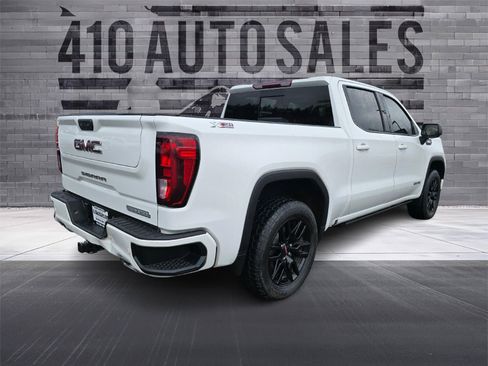 Used 2022 GMC Sierra 1500 Elevation w/ Elevation Premium Package AWD/4WD image 3