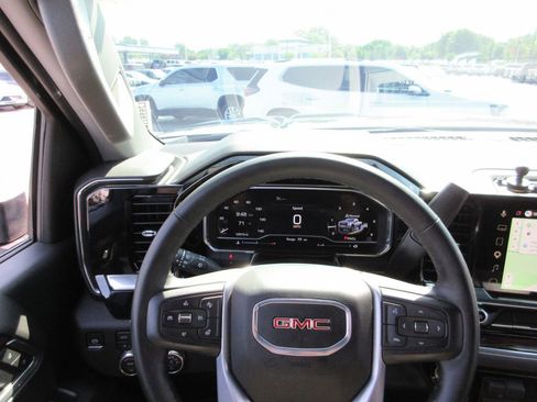 Certified 2025 GMC Sierra 2500 SLE w/ SLE Value Package; AWD/4WD image 32