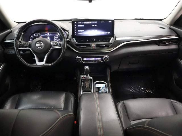 Used 2023 Nissan Altima 2.0 SR FWD image 13