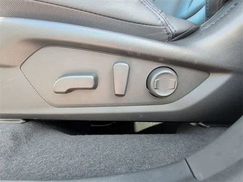 Certified 2025 Subaru Forester Limited w/ Protection Package image 16