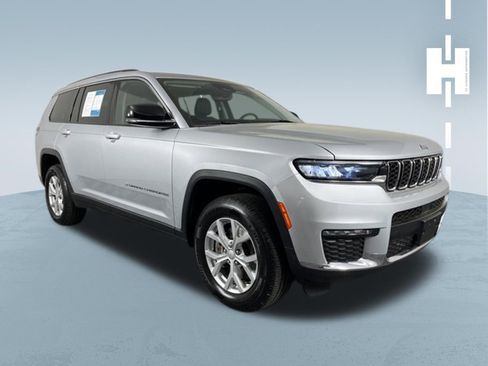 Used 2023 Jeep Grand Cherokee L Limited AWD/4WD image 1