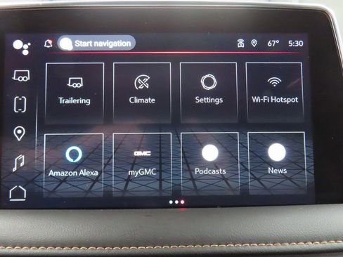 Used 2024 GMC Yukon AT4 image 25