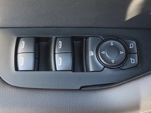 Used 2025 Chevrolet Blazer LT FWD image 14