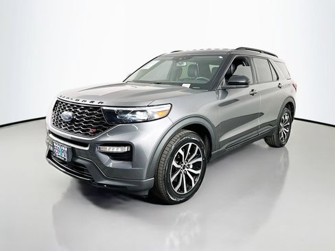 Used 2023 Ford Explorer ST AWD/4WD image 3