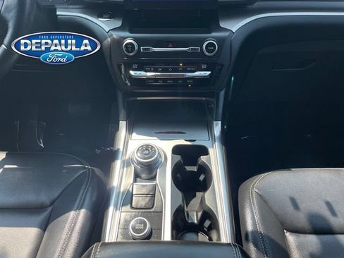 Used 2020 Ford Explorer XLT w/ Equipment Group 202A AWD/4WD image 14