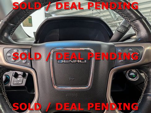 Used 2018 GMC Yukon Denali w/ Denali Ultimate Package AWD/4WD image 29