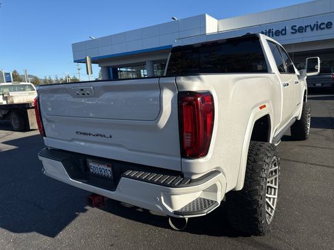 Used 2020 GMC Sierra 2500 Denali w/ Denali Ultimate Package AWD/4WD image 4