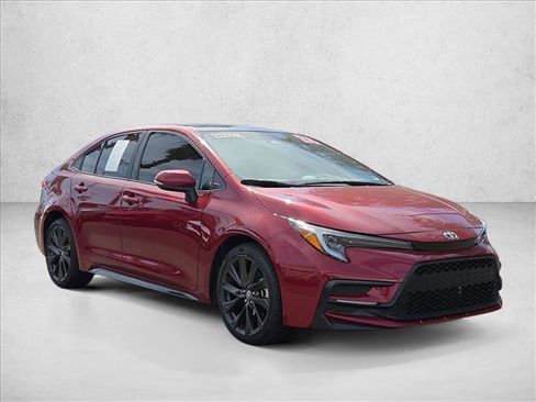 Used 2024 Toyota Corolla XSE FWD image 3