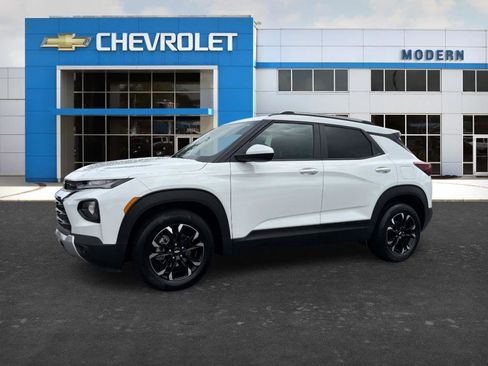 Used 2023 Chevrolet TrailBlazer LT w/ Convenience Package FWD image 1