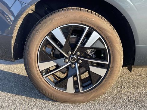 Used 2026 Volvo XC60 B5 Core w/ Climate Package AWD/4WD image 31