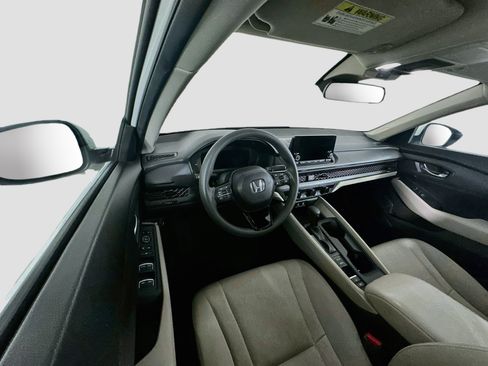 Used 2025 Honda Accord LX image 18