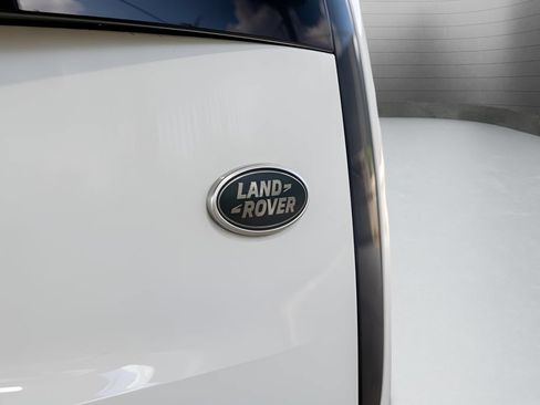 Used 2023 Land Rover Range Rover Long Wheelbase SE AWD/4WD image 19