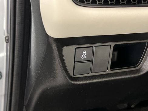 Used 2024 Honda HR-V LX image 31