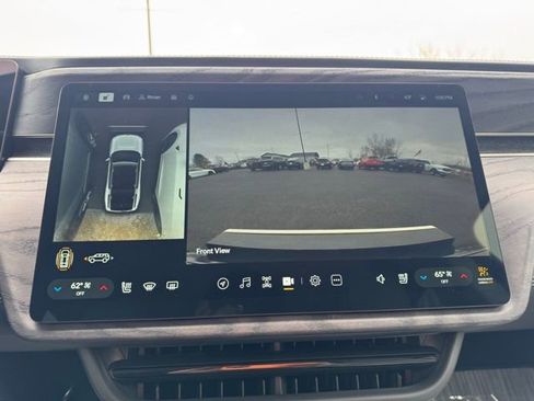 Used 2023 Rivian R1S Launch Edition AWD/4WD image 35