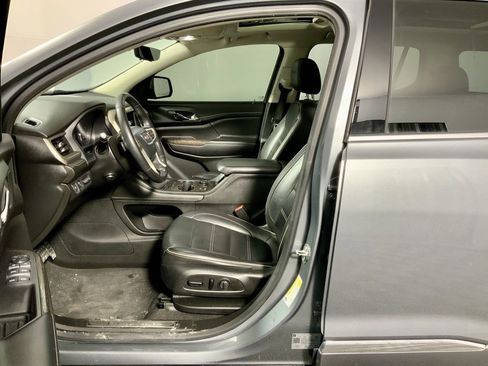 Used 2020 GMC Acadia Denali w/ Technology Package image 17