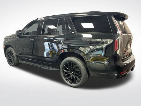 Certified 2021 Cadillac Escalade Sport AWD/4WD image 3