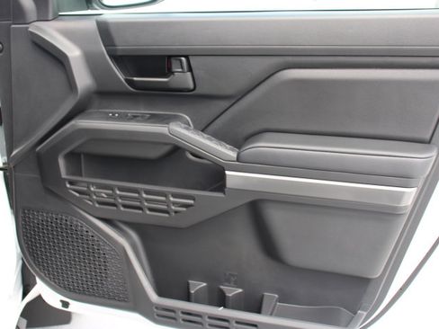 Certified 2026 Toyota Tacoma SR5 AWD/4WD image 20