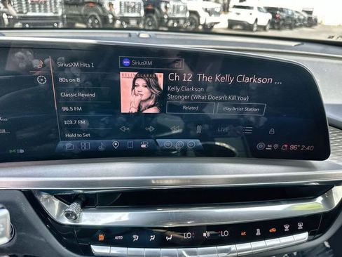 Used 2024 Cadillac Lyriq Luxury image 13