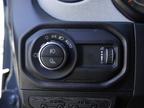 New 2026 Jeep Gladiator Sport AWD/4WD image 12