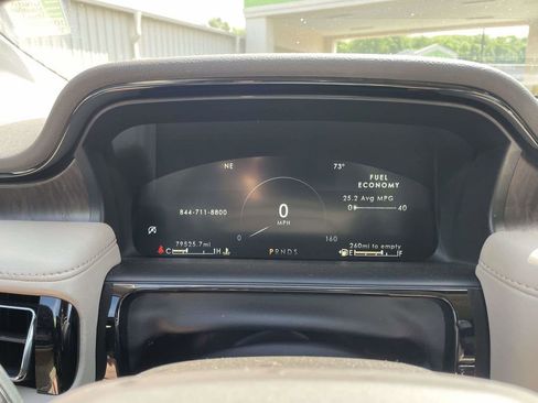 Used 2022 Lincoln Nautilus Reserve FWD image 30