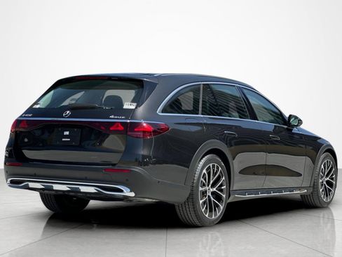 Used 2025 Mercedes-Benz E 450 4MATIC All-Terrain Wagon image 5