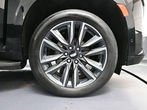 Used 2021 Cadillac Escalade Sport AWD/4WD image 17