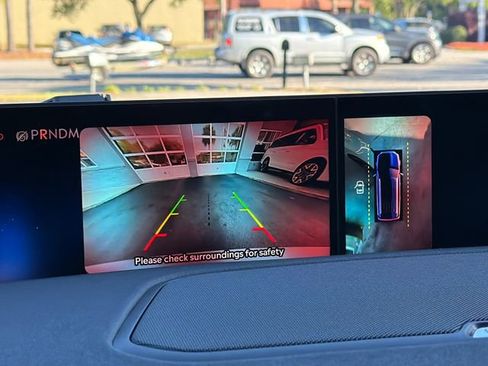 Used 2025 Lincoln Navigator L Reserve w/ Jet Appearance Package image 24