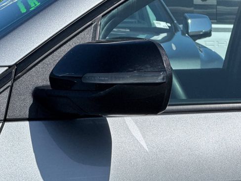 Used 2025 Chevrolet Traverse Z71 image 51