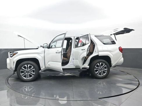 New 2026 Toyota 4Runner Limited AWD/4WD image 33