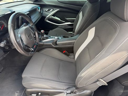 Used 2020 Chevrolet Camaro SS RWD image 14