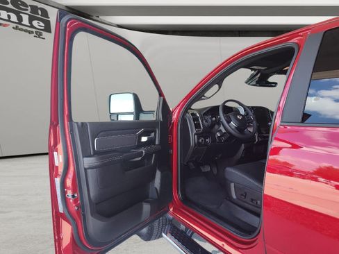 Used 2026 RAM 2500 Big Horn AWD/4WD image 10