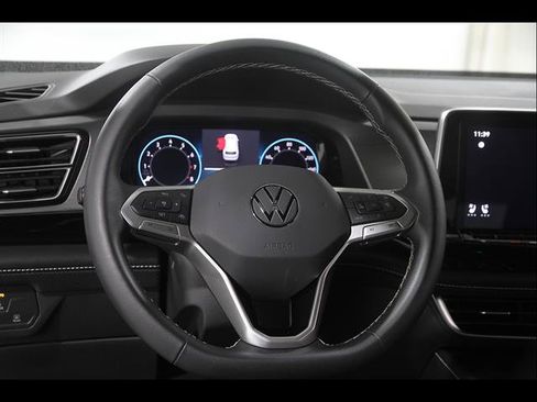 Used 2024 Volkswagen Atlas Cross Sport SE AWD/4WD image 7