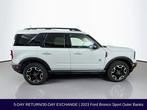 Used 2023 Ford Bronco Sport Outer Banks w/ Tech Package AWD/4WD image 9