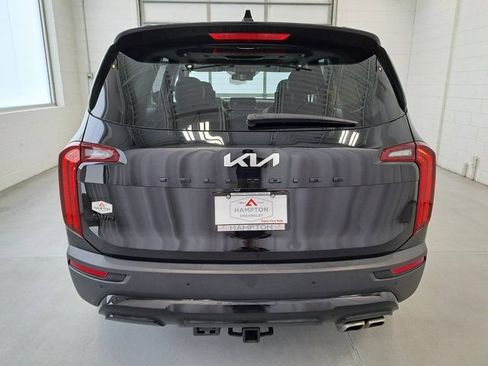 Used 2022 Kia Telluride EX w/ EX Premium Package AWD/4WD image 5