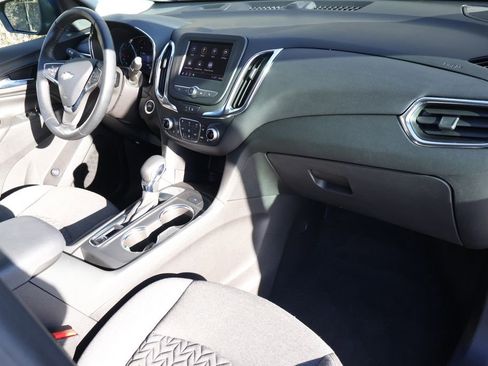 Used 2024 Chevrolet Equinox LT image 37