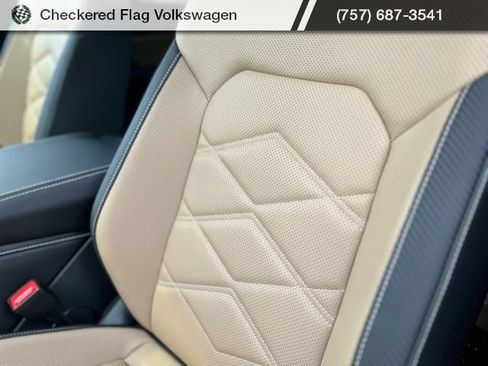 New 2026 Volkswagen Atlas Cross Sport SE AWD/4WD image 25