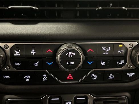 New 2025 Jeep Wrangler Unlimited Rubicon 392 image 20