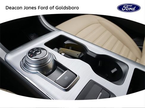 Used 2022 Ford Edge SEL w/ Convenience Package image 27