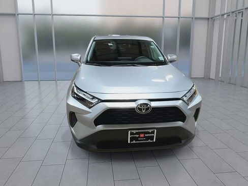 Certified 2024 Toyota RAV4 LE AWD/4WD image 3