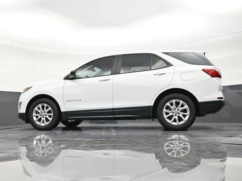 Used 2020 Chevrolet Equinox LS FWD image 18