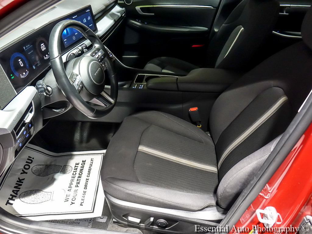 Used 2025 Hyundai Sonata SEL FWD image 12