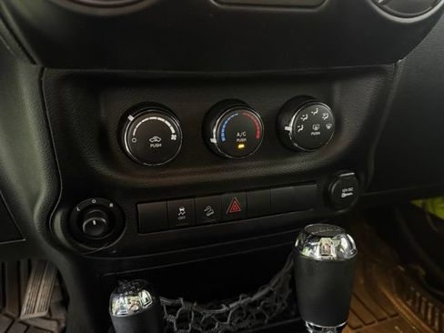 Used 2013 Jeep Wrangler Sport AWD/4WD image 25