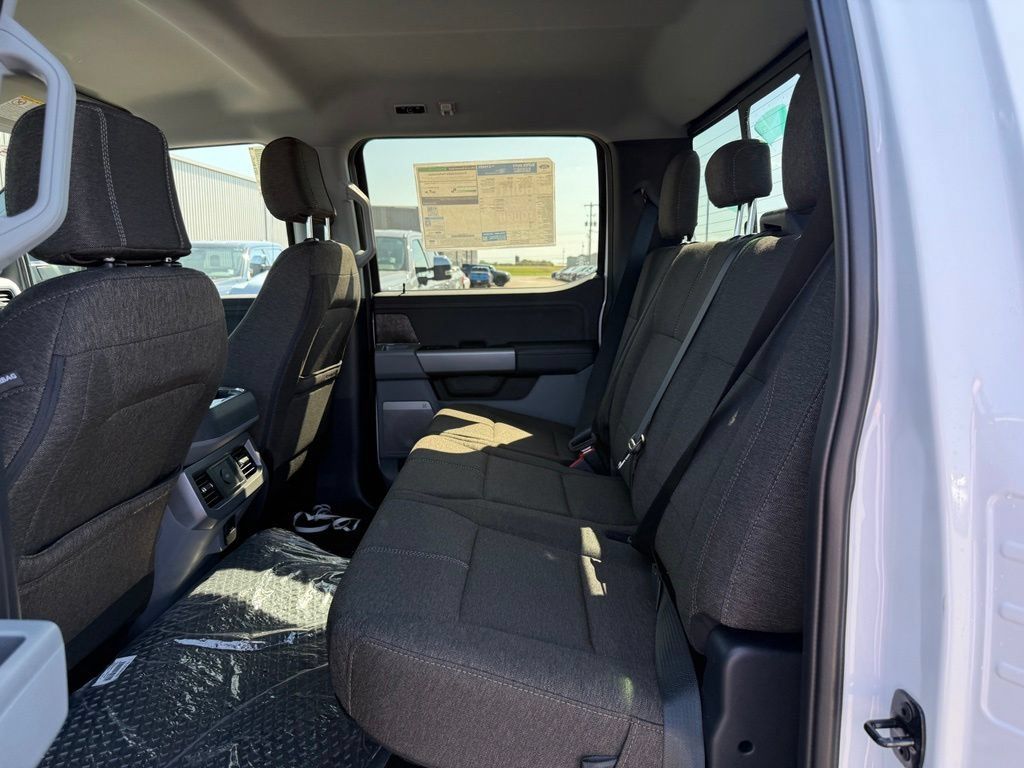New 2027 Ford F250 XLT w/ XLT Premium Package AWD/4WD image 20