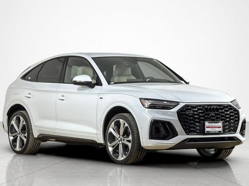 Used 2023 Audi Q5 2.0T Prestige w/ Prestige Package AWD/4WD image 7