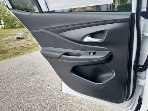 New 2026 Buick Envista Preferred w/ Convenience I Package FWD image 10
