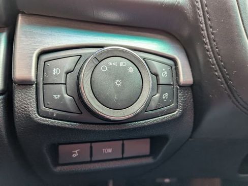 Used 2019 Ford Explorer Platinum AWD/4WD image 28