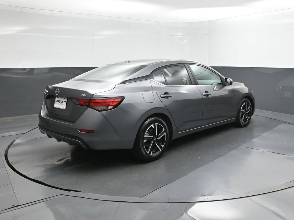 Used 2024 Nissan Sentra SV FWD image 8