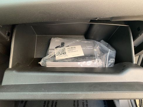 Used 2022 Chevrolet Equinox Premier image 34