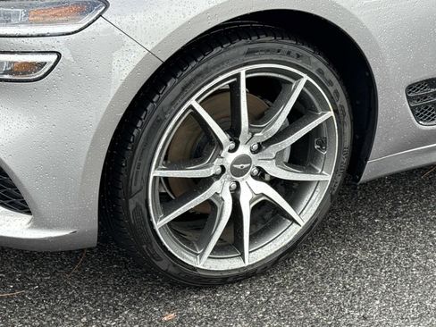 Used 2023 Genesis G70 2.0T image 7