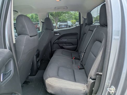 Used 2021 Chevrolet Colorado LT AWD/4WD image 14